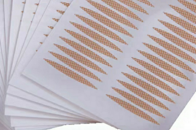 如何貼出自然雙眼皮