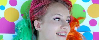 頭發染什么顏色顯白