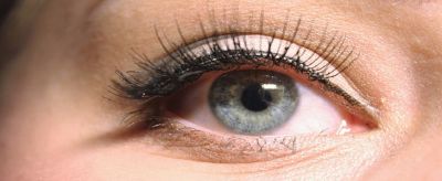 剪睫毛會使睫毛變長嗎