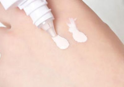 先用妝前乳還是隔離霜