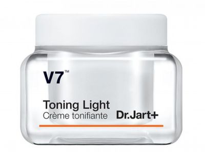 素顏霜在化妝中的順序？