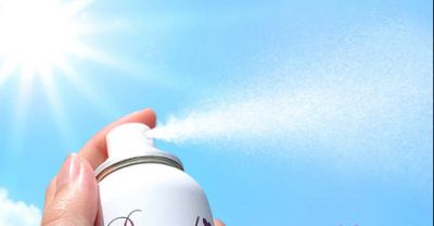 帶妝補涂防曬霜還是防曬噴霧好