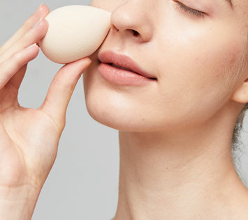 秋冬季化妝起皮怎么辦