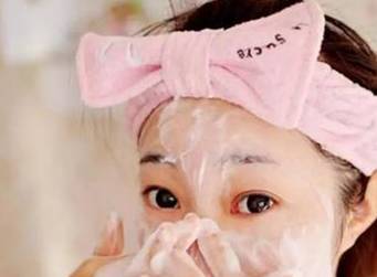 小蘇打牙膏可以洗臉嗎