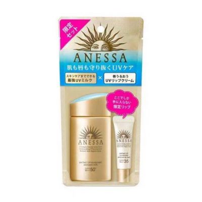 安耐曬擠出來像水一樣