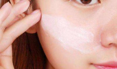 涂完素顏霜后要拍散粉嗎