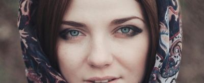 眼角長斑是怎么回事