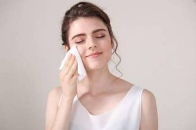 臉出油有什么方法解決嗎