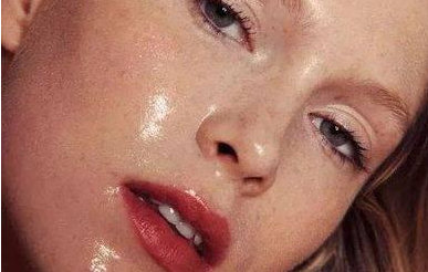 一到夏天臉就特別油怎么辦