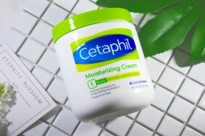 洗面奶以后用爽膚水有泡沫怎么回事