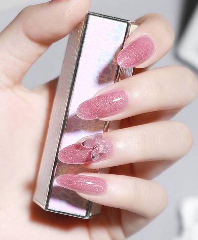 延長甲和甲片哪個結實