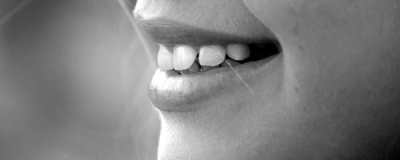 美白牙貼怎么用