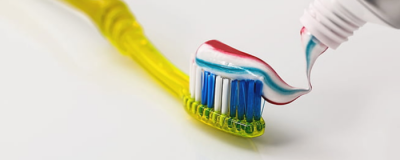 快速美白牙齒的方法