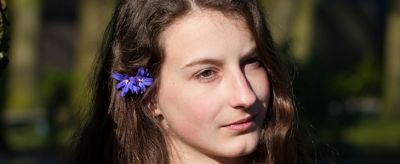 雅詩蘭黛精華液的正確使用方法