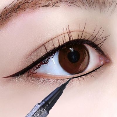眼線脫妝怎么辦