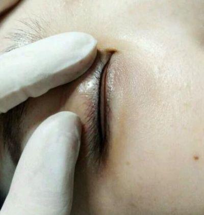 紋眼線暈色補救小妙招