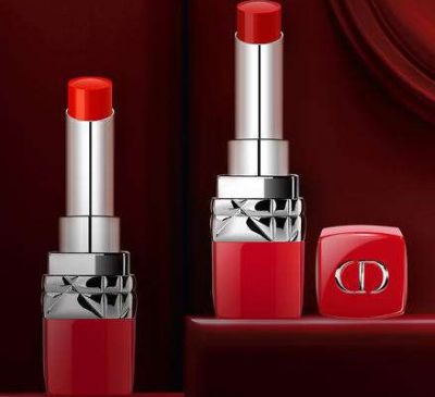 為啥迪奧紅管比黑管貴