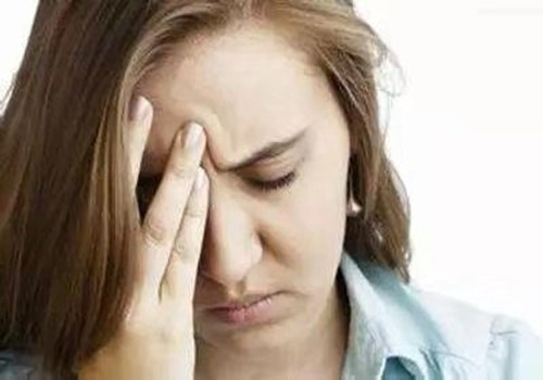 臉色蠟黃吃什么好