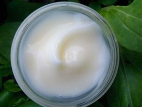 8_20181121202244764_4 寶寶臉上長小白點