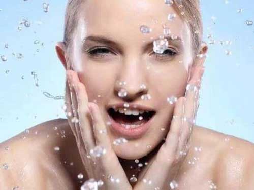 皮膚干燥起皮如何解決